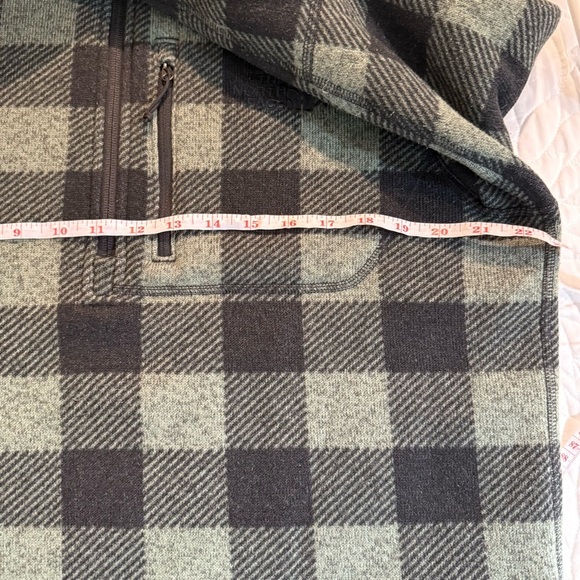 The North Face Green and Black Zip Up Sweater - Picture 7 of 10